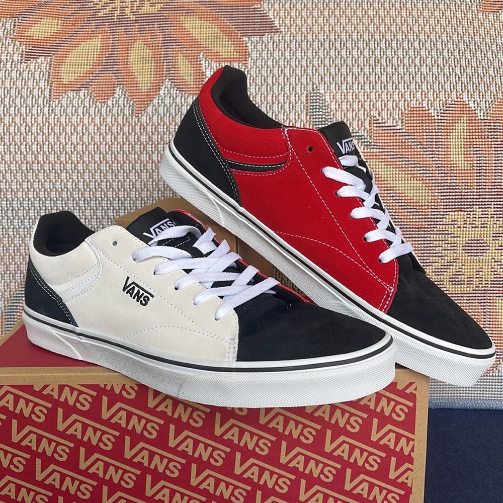 Vans® Seldan Men's Shoes
Sneakers 
Rally Suede Black/White
VN0ASHTZBA2 New - Picture 4 of 16